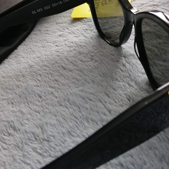 Ysl sunglasses SOLD - Picture 3 of 6